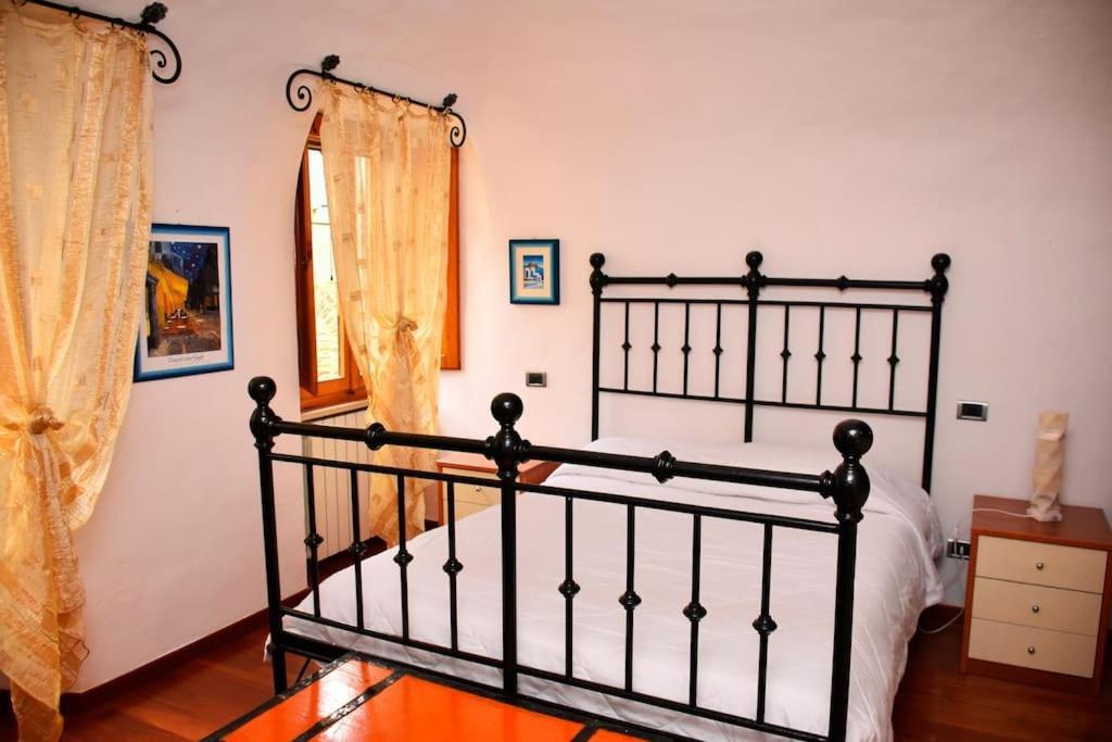 Casa Vacanze E Brevi Periodi Alla Porta Etrusca La Panchina Al Sole Volterra Exterior photo