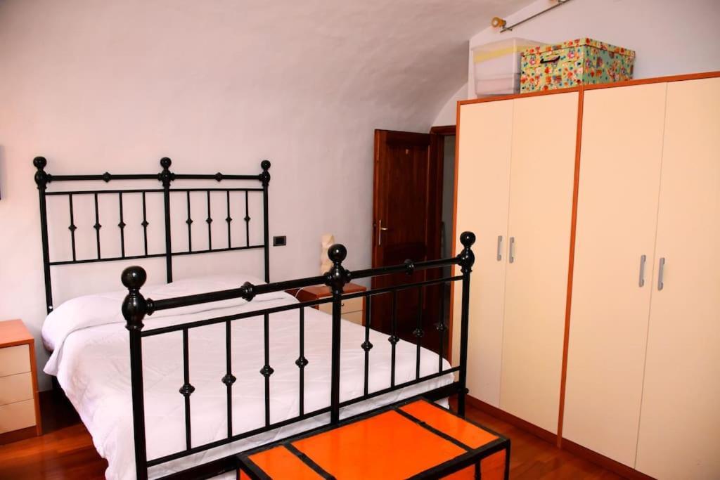 Casa Vacanze E Brevi Periodi Alla Porta Etrusca La Panchina Al Sole Volterra Exterior photo